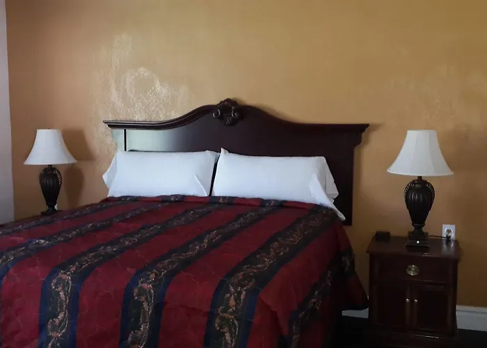 American Regency Motel 2*