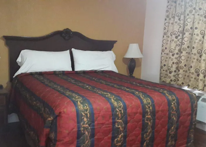 American Regency Motel 2*